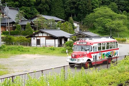Hida Takayama: A Tour of Satoyama Landscapes by a bonnet bus (AM/PM Service)