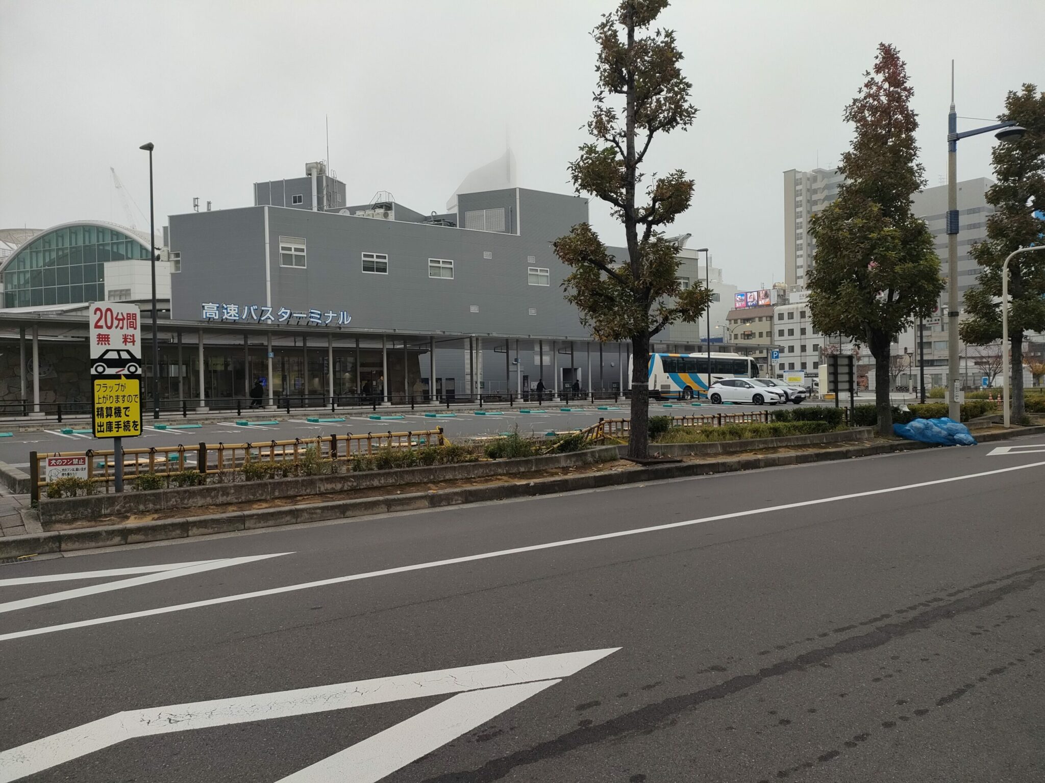 高松駅高速バスターミナル